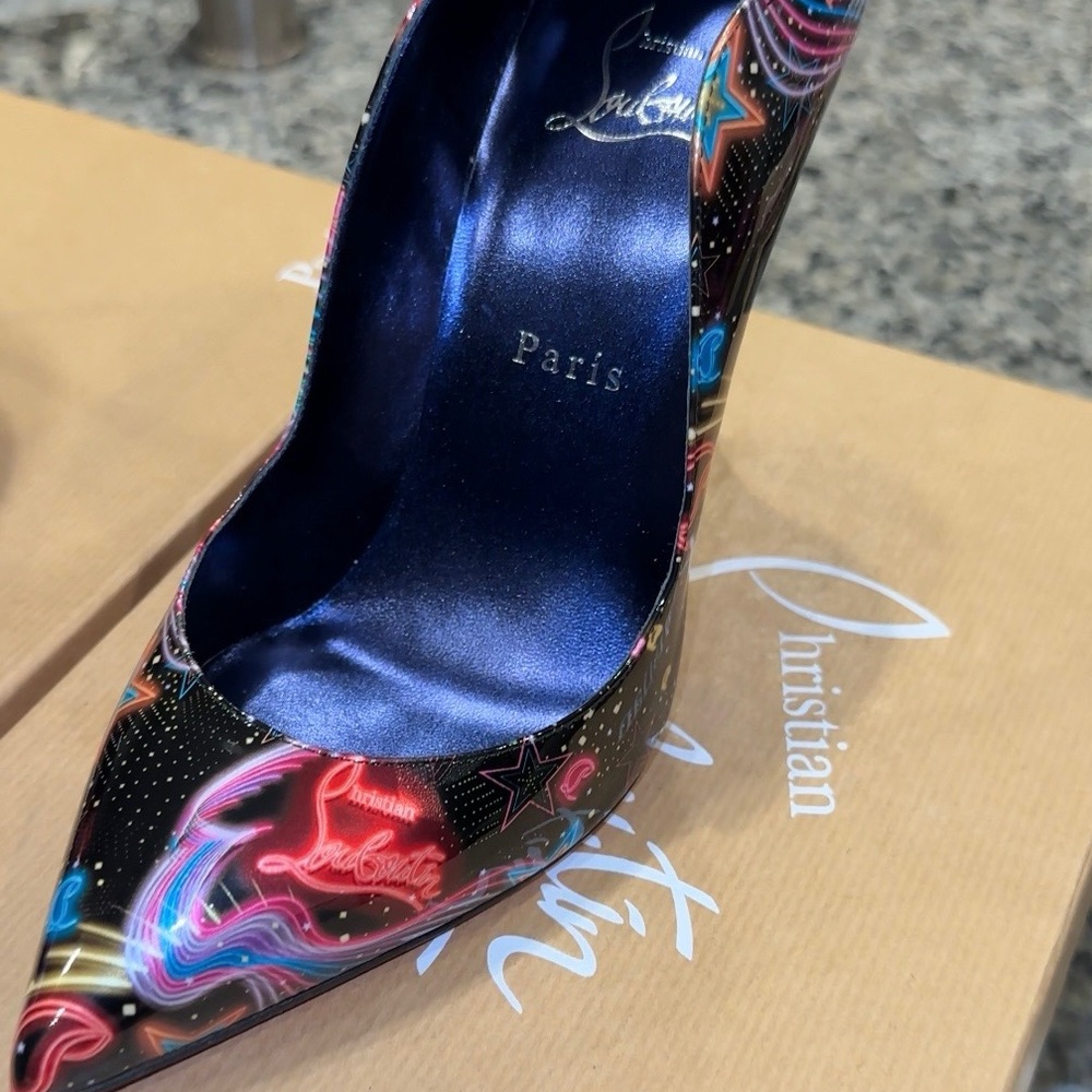Christian Louboutin Hot Chick Patent Starlight Pumps EU38.5/US8 - Picture 6 of 7